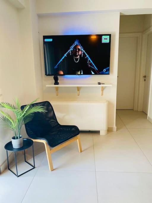 אתונה New 2Bd Aprt With Shared Rooftop Pool D3 מראה חיצוני תמונה